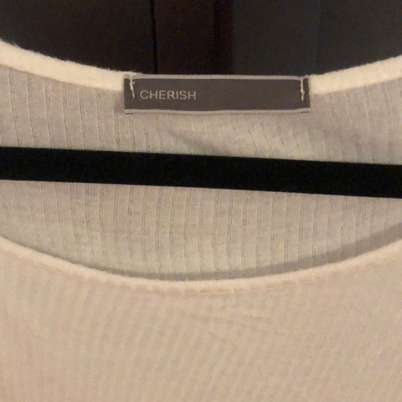 CHERISH - Flowy White Shirt - Picture 4 of 5